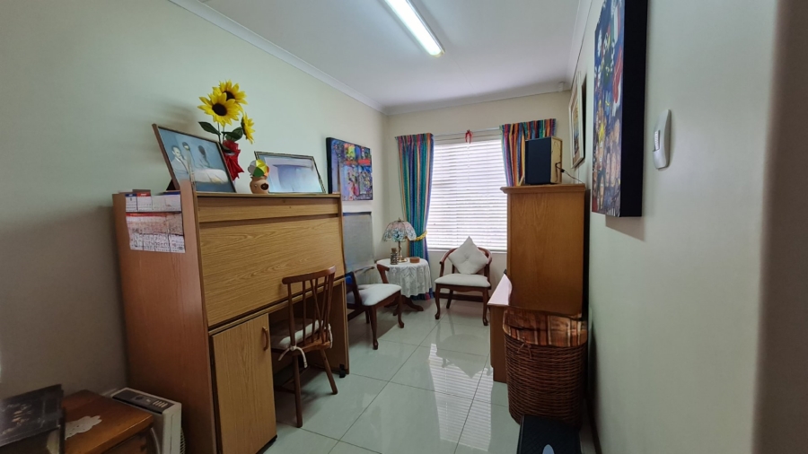 4 Bedroom Property for Sale in Dana Bay Western Cape